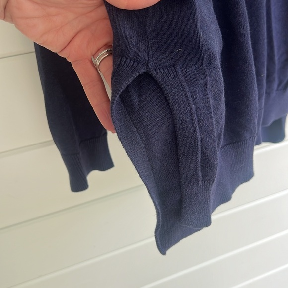 VINEYARD VINES navy blue whale sweater size small - Picture 6 of 7